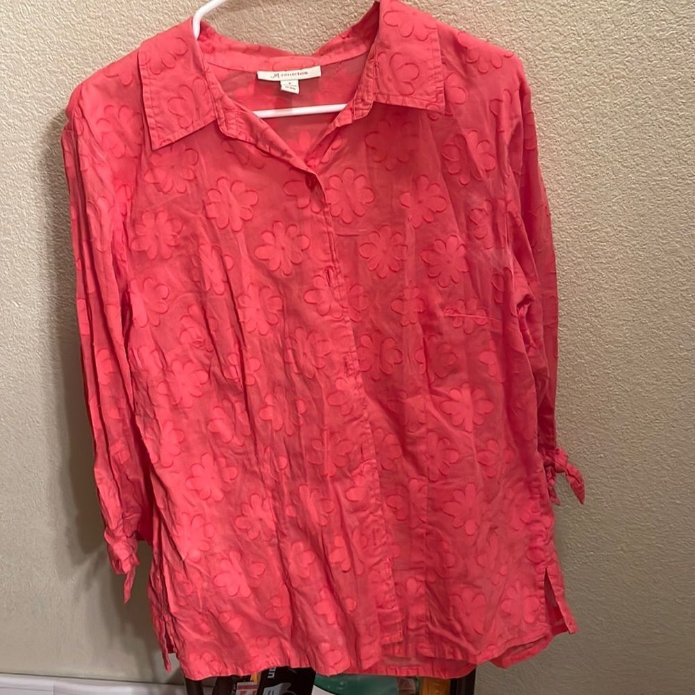 JM Collection button up blouse size 16.